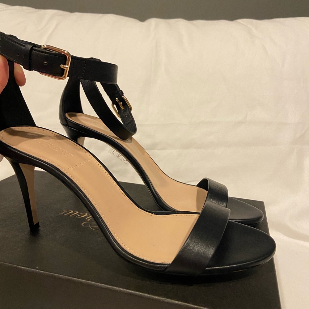 BRAND NEW JCrew black leather ankle strap pump 6.5